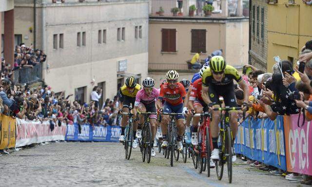 Photo Marco Alpozzi LaPresse May 16 2018 Osimo Italy Cycling Giro d Italia 2018 101th edition