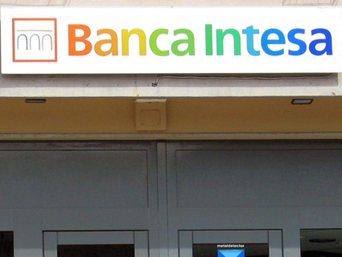Als kleinere der beiden Banken aus Italien schaffte es die Intesa Sanpaola mit 53,6 Milliarden Dollar Marktkapitalisierung in die Top 15.