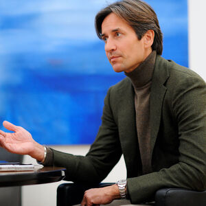 Muss noch in diesem Jahr - gemeinsam mit 14 anderen Verdächtigen - vor Gericht: der Hauptangeklagte Karl-Heinz Grasser. (Foto: Clemens Fabry, "Die Presse")