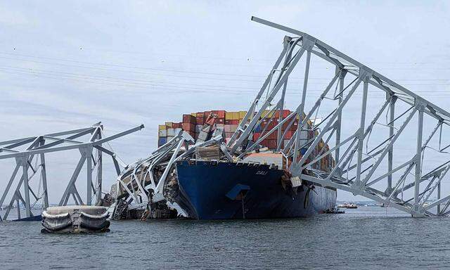 Der Brückeneinsturz im Hafen von Baltimore am Dienstag hinterlässt einen Milliardenschaden.
