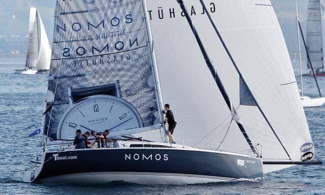 Segel setzen. Nomos Glashütte sponsert erstmals die Anfang Juni stattfindende Internationale Bodenseewoche.