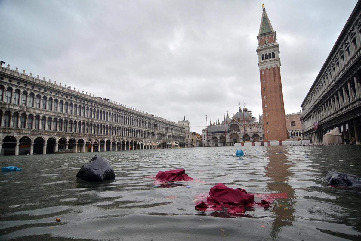 Schwere Unwetter belasten die gesamte Region Norditaliens. Die Stadt Venedig mit ihren zahlreichen Kanälen ist für Hochwasser besonders anfällig.