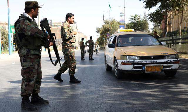 Afghanische Soldaten bei einem Check Point in Kabul.