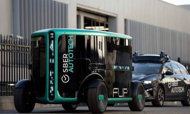 Die Sberbank hat sogar ein selbstfahrendes Fahrzeug namens Flip entwickelt.  