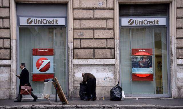 ITALY-BANKING-UNICREDIT
