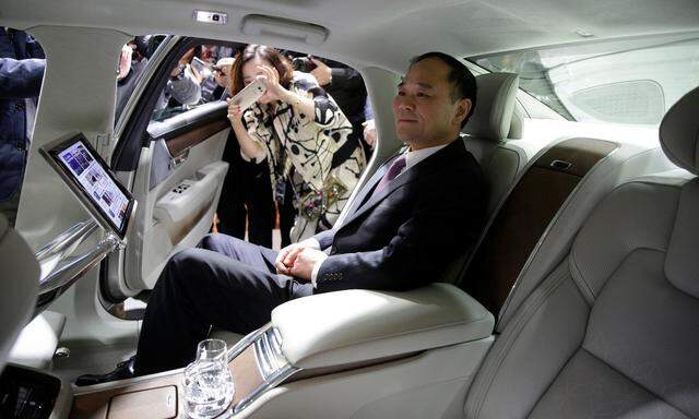 Geely-Gründer Li Shufu lässt Volvo an der langen Leine – und tut gut daran. 