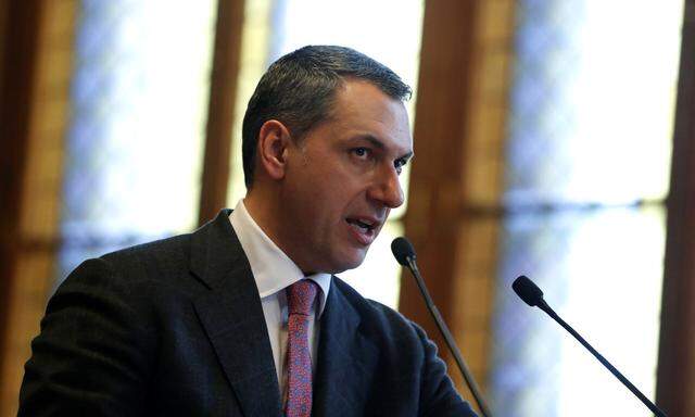 Ungarns Kanzleramtsminister, János Lázár, bemüht sich um Schadensbegrenzung.