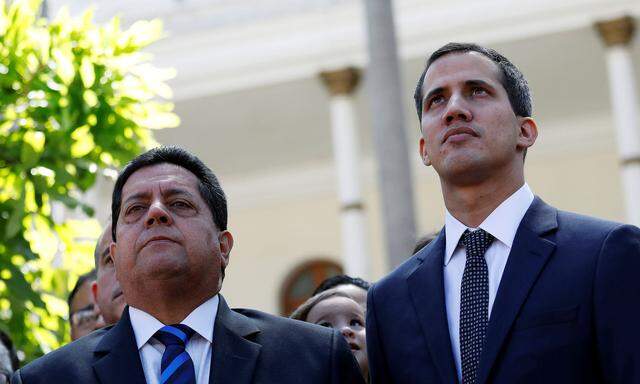 Juan Guaido (re) und  Edgar Zambrano 