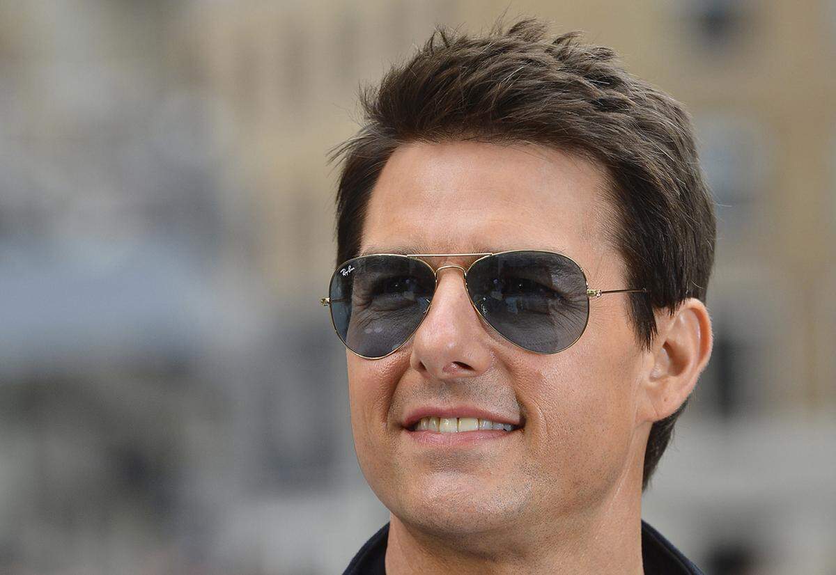 Der Hollywood-Star Tom Cruise feiert dieser Tage seinen 50. Geburtstag. Viel zu feiern hat er momentan nicht: Cruise steht eine Scheidung ins Haus, bei der sich Katie Holmes das alleinige Sorgerecht für Tochter Suri erstreiten will. Beruflich läuft es auch nicht.