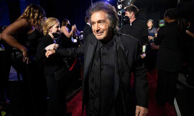 Schauspieler Al Pacino bekommt viertes Kind.
