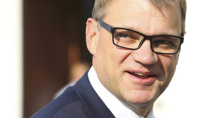 Finnlands Regierungschef Sipilä startet arbeitsmarktpolitisches Experiment. 