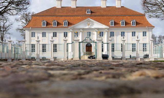 Im Schloss Meseberg beginnt am Dienstag eine zweitägige Klausur der deutschen Regierung.