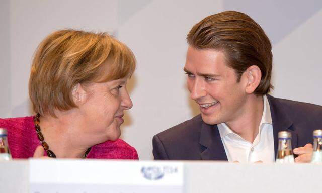 Archivbild aus 2014: Angela Merkel und Sebastian Kurz.