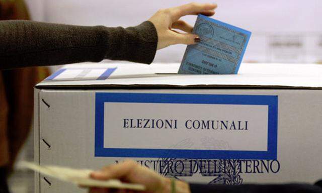 Italien: Verluste für Berlusconi bei Kommunalwahlen
