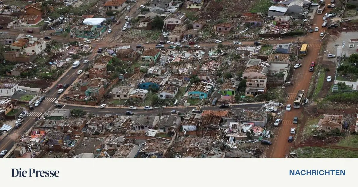 Mindestens-sechs-Tote-und-ber-400-Verletzte-bei-Tornado-in-Brasilien