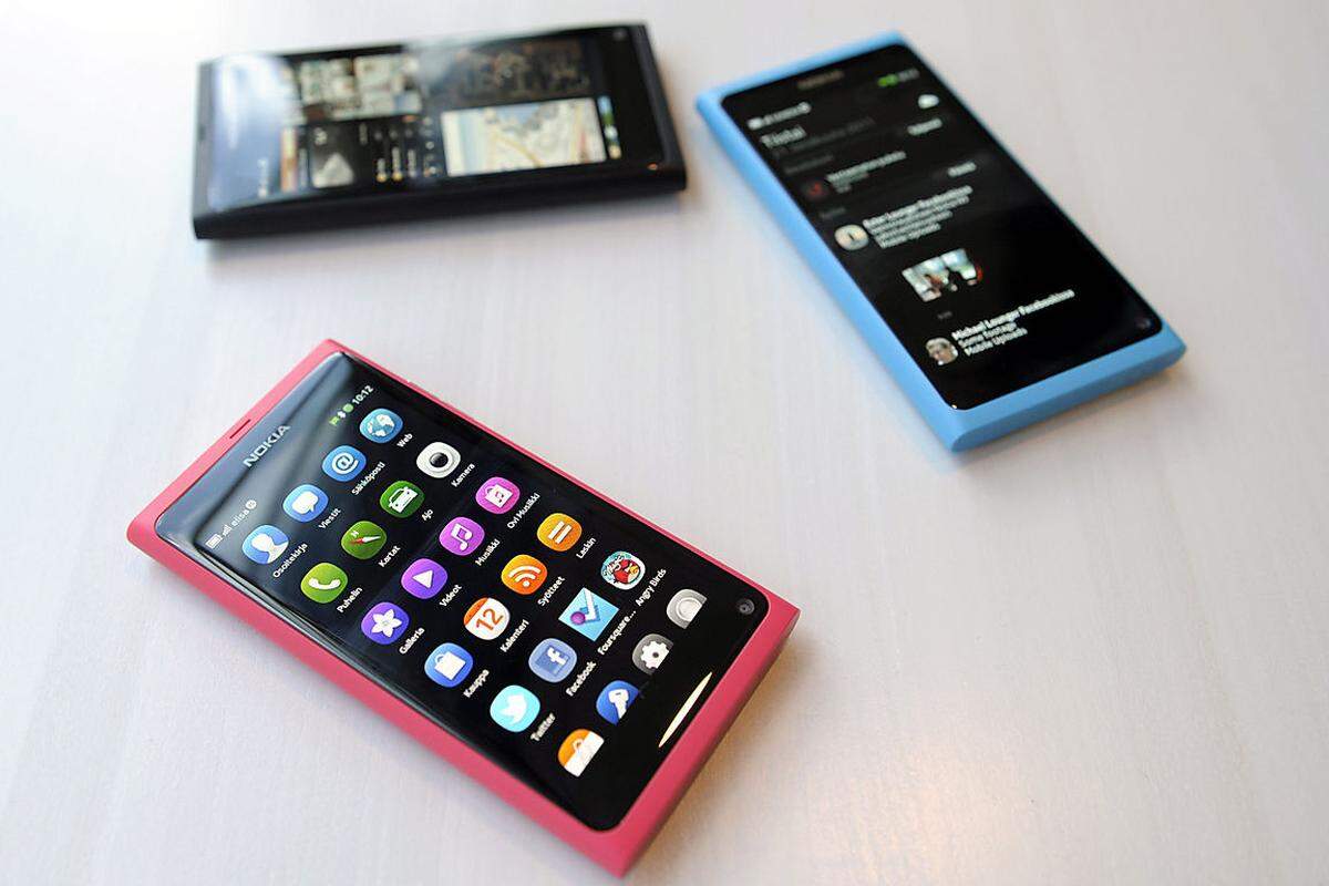 Der Nachfolger Nokia N9 blieb ein Ladenhüter und lief unter einer Linux-Version namens Meego. Das Design aber wurde später für die Lumia-Smartphones mit Windows Phone übernommen.