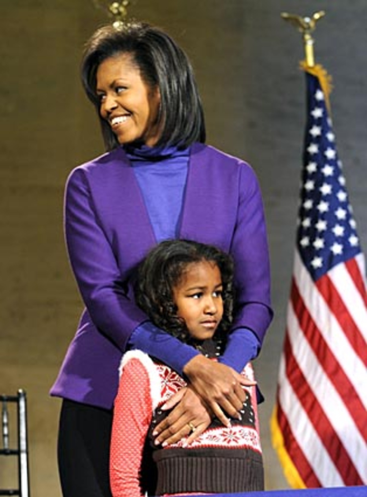 Pinto möchte allerdings keine große Publicity daraus schlagen, dass sie mittlerweile zu den bevorzugten Modemachern der Prominenten gehört - auch Talkmasterin Oprah Winfrey lässt sich von ihr einkleiden. Sie habe keine Lust, ein "Wegwerfartikel" der Modeszene zu werden, sagte die 51-Jährige kürzlich.