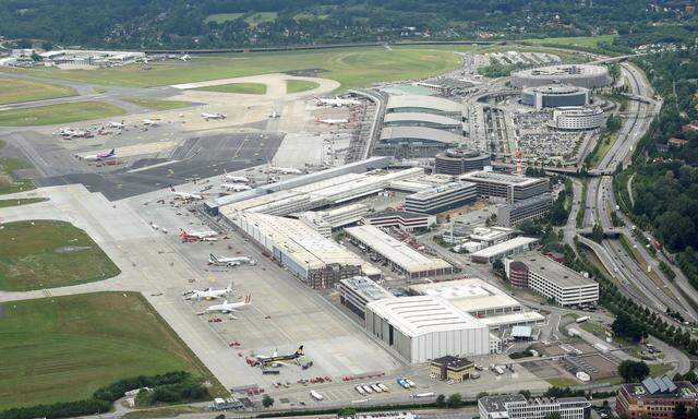 Helmut-Schmidt-Airport 