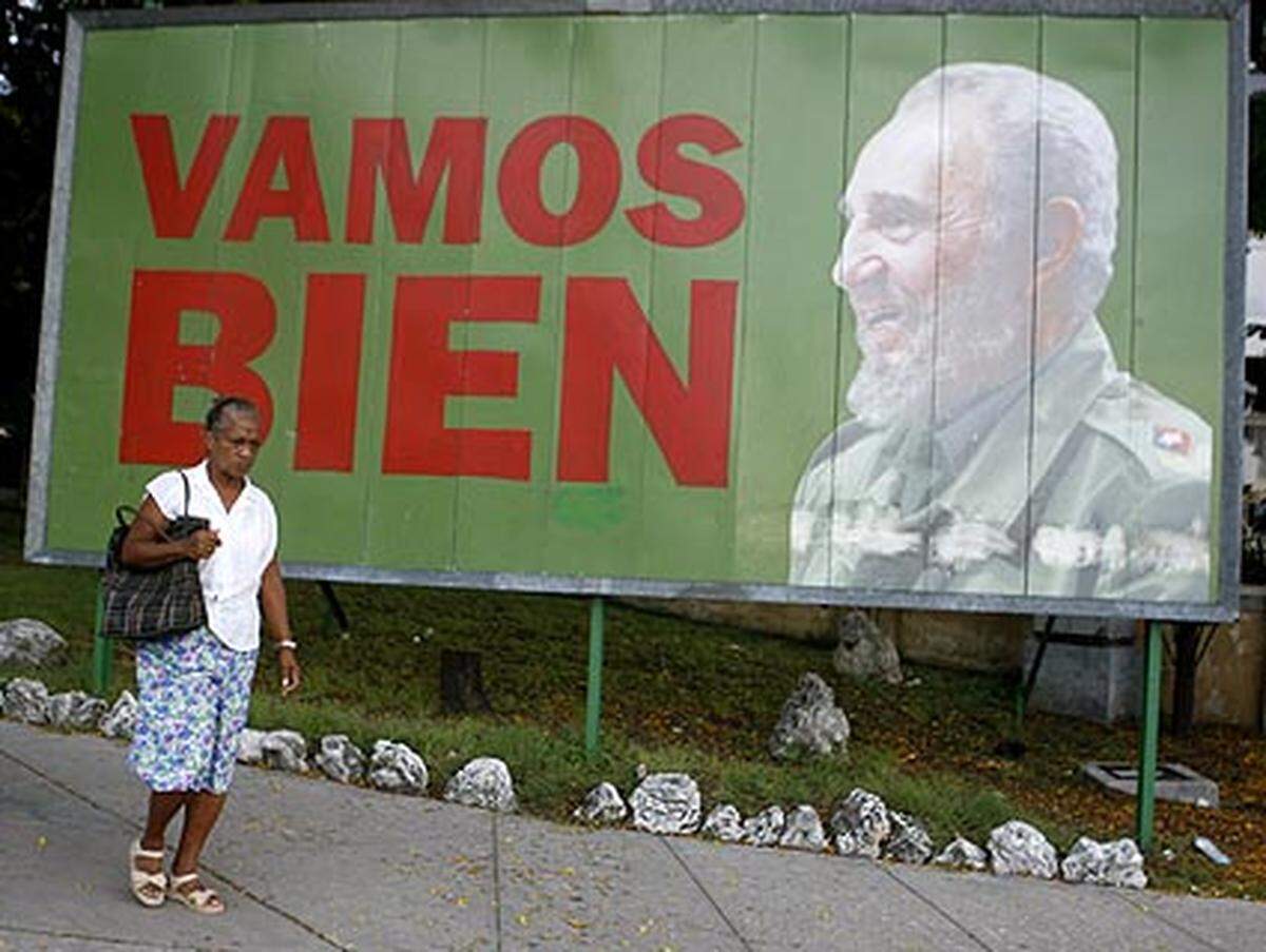 Fidel Castro lässt den kubanischen Sozialismus als "unwiderruflich" in der Verfassung festschreiben.