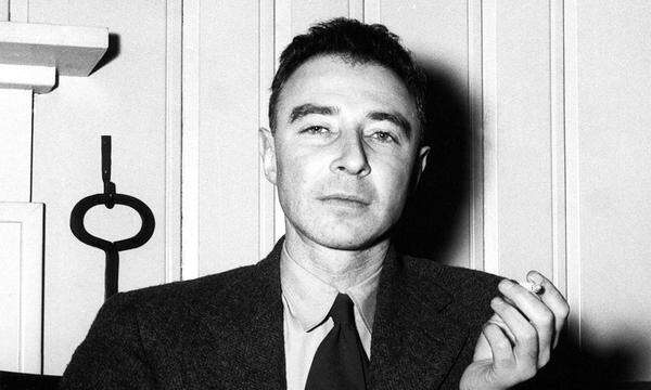 Erst nur an Theorie interessiert: Julius Robert Oppenheimer (1904-1967) als junger Physiker.