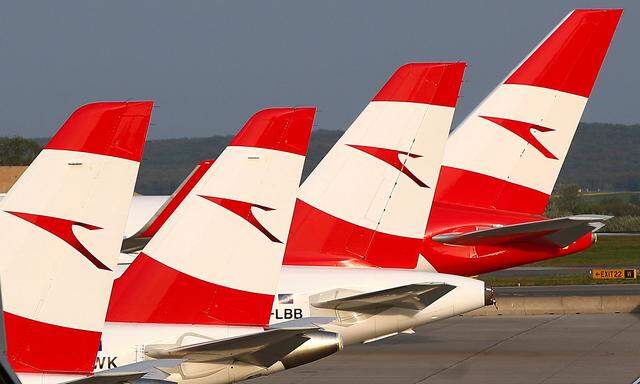 FILE PHOTO: Austrian Airlines planes pictured in Vienna