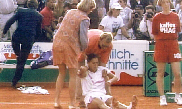 Jahren Messerstich CenterCourt