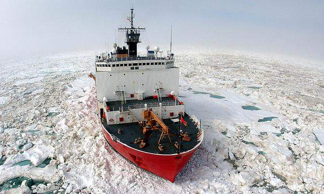 Archibild: Ein Forschungsschiff in der Antarktis.