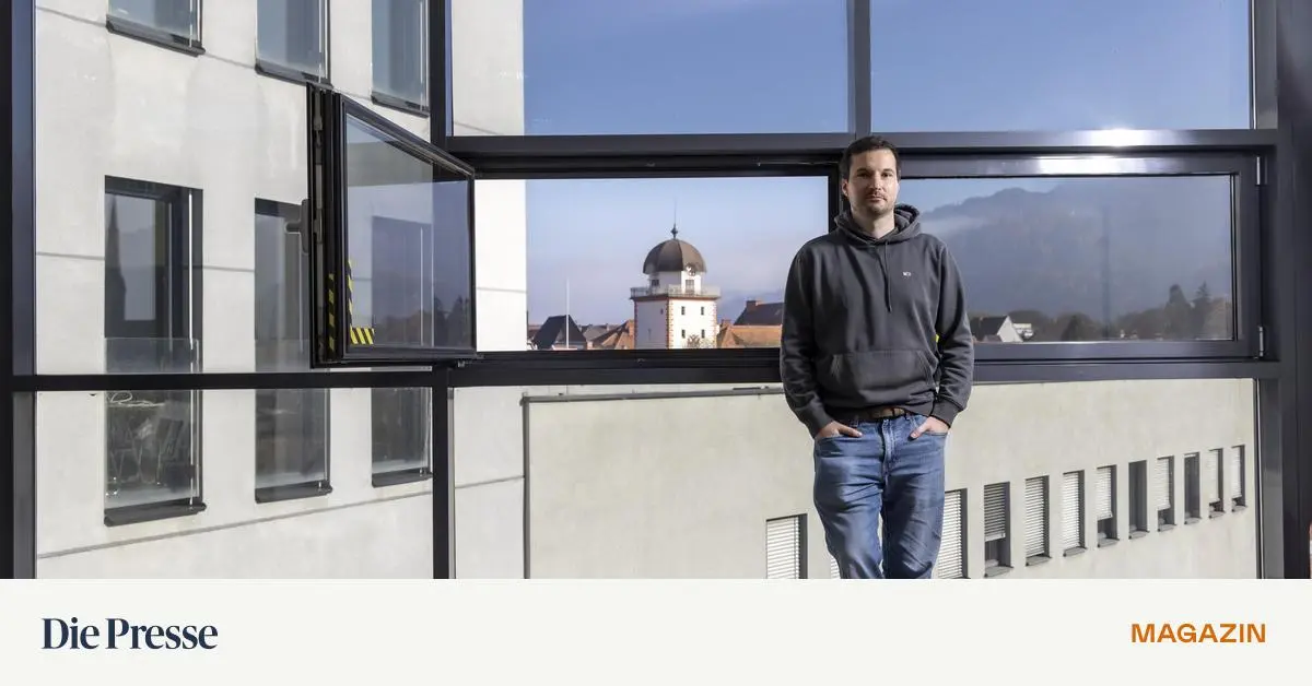 er-entwirft-die-materialien-der-zukunft-am-pc-premium