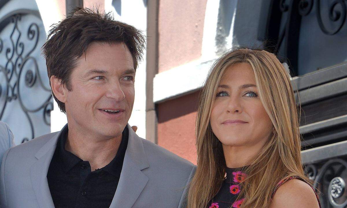 Jennifer Aniston und Jason Bateman sind nach eigenen Angaben seit 23 Jahren befreundet. Ihr erster gemeinsamer Film entstand aber erst 2006: "Trennung mit Hindernissen". Seither waren sie in weiteren vier Filmen zu sehen.