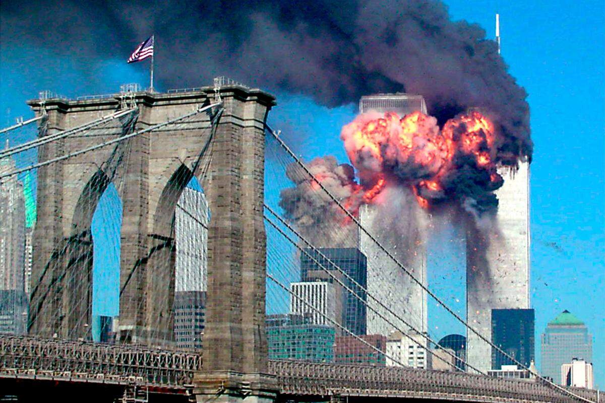 Das "One World Trade Center", auch Freedom Tower genannt, wird an der Stelle gebaut, an der das 2001 von islamistischen Terroristen zerstörte World Trade Center gestanden hatte (Archivbild vom 11. September 2001).