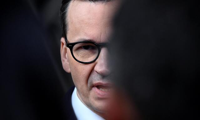 Polens Premier Morawiecki will auch vom Visaskandal ablenken. 