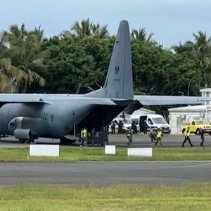 Eine Hercules-Maschine der australischen Luftwaffe auf dem Flughafen Magenta in Neukaledonien am Dienstag. 