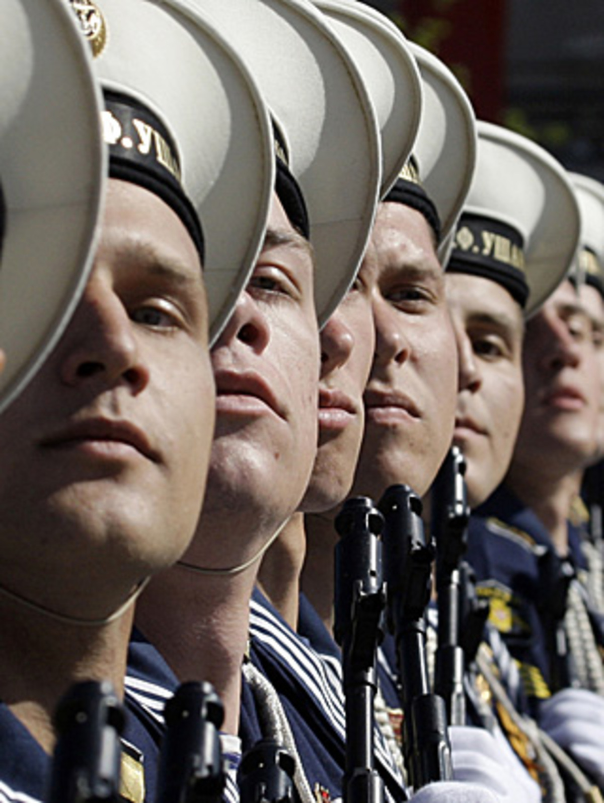 Seit Monaten herrschen zwischen Russland und Georgien gespannte Beziehungen; im vergangenen August waren beide Länder kurzzeitig im bewaffneten Konflikt um die abtrünnigen georgischen Gebiete Abchasien und Südossetien.