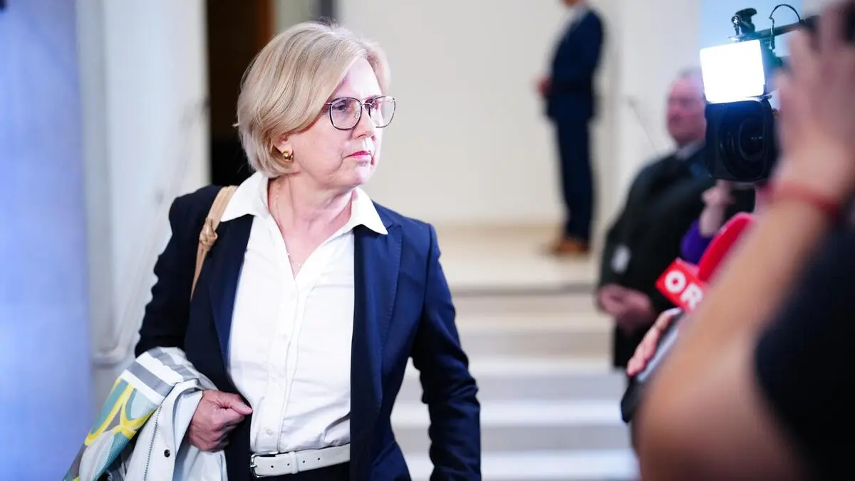 RH-Pr-sidentin-Kraker-Wenn-man-die-Universit-ten-k-rzen-kann-kann-man-auch-die-Parteienf-rderung-k-rzen-
