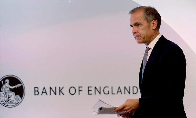 FILE PHOTO: The Governor of the Bank of England Mark Carney arrives to deliver the Financial Stability Report at the Bank of England in the City of London