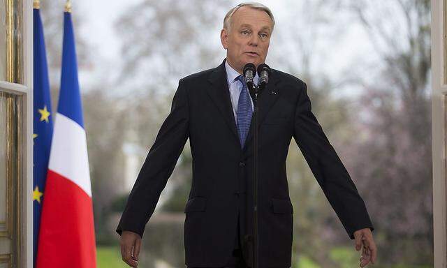 FRANC GOVERNMENT AYRAULT