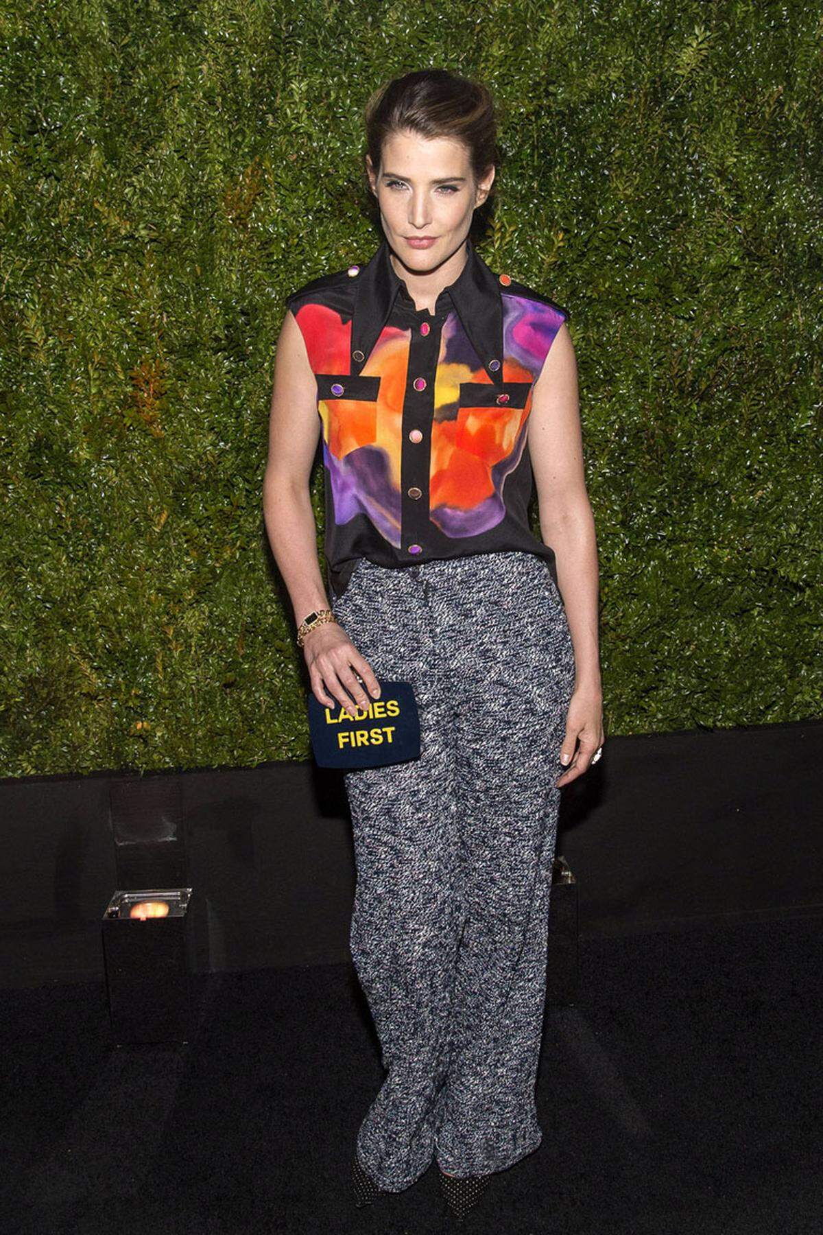 "How I Met Your Mother"-Star Cobie Smulders war die Mitteilung auf der Chanel-Clutch sehr wichtig.