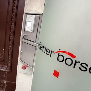 Die Wiener Börse wartet gespannt auf die Verkäufe der Immofinanz.