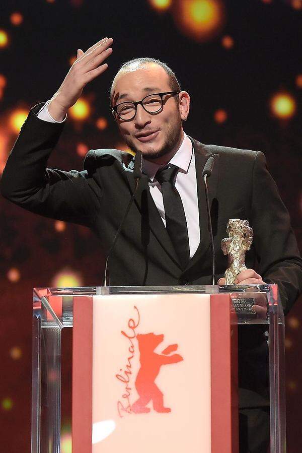 Über den Silberbären in der Kategorie "Bester Darsteller" konnte sich der Tunesier Majd Mastoura freuen. Er wurde für seine Rolle in dem Film "Hedi" freuen, gleichzeitig der beste Erstlingsfilm des Wettbewerbs.