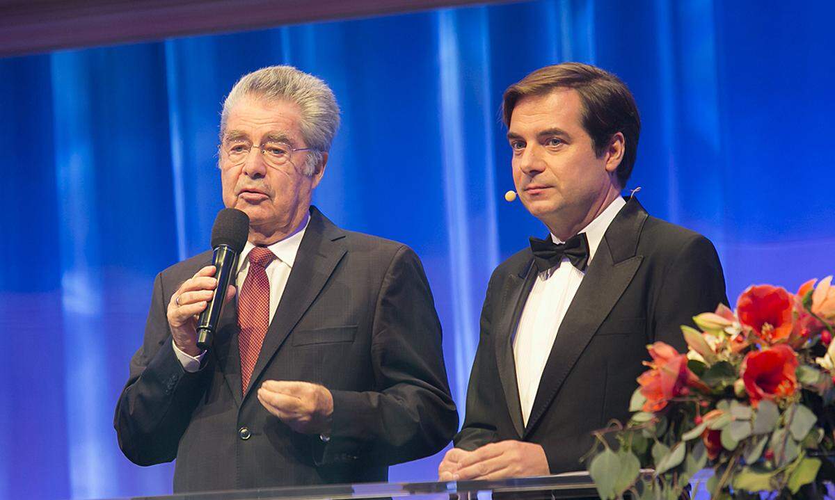 Bundespräsident Heinz Fischer und „Presse“-Chefredakteur und -Herausgeber Rainer Nowak begrüßten rund 400 Gäste in den Sofiensälen in Wien