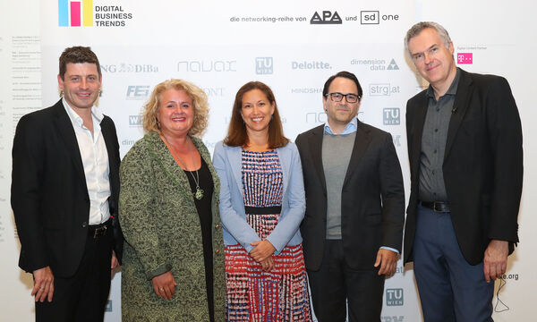 VIP-Event der Plattform „Digital Business Trends“. Im Bild v.l.n.r.: Alexis Johann (styria digital one), Barbara Rauchwarter (APA – Austria Presse Agentur), Livia Dandrea-Böhm (A1 Telekom), Jean Zivkovic (ING-DiBa), Christoph Thun-Hohenstein (Generaldirektor MAK)