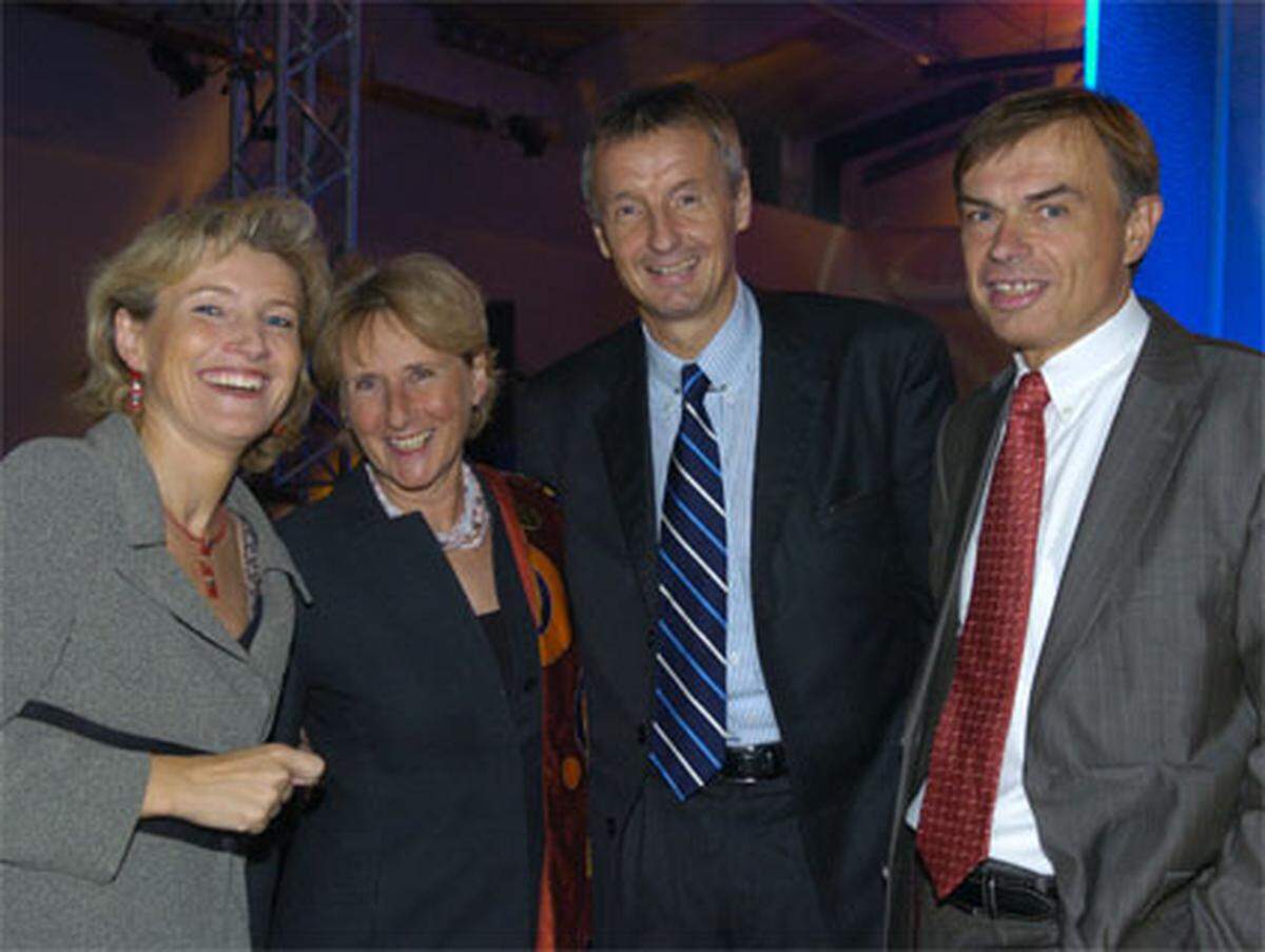 Martina Salomon im Gespräch mit Ilse und Martin Bartenstein sowie Gerhard Jelinek.