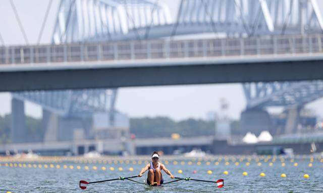 Rowing - Women's Single Sculls - Quarterfinal 3