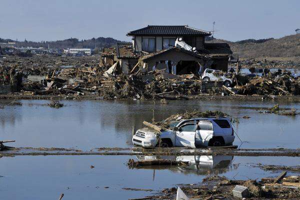 Samstag (12. März): Yamamoto bei Sendai, vom Tsunami schwer gezeichnet.