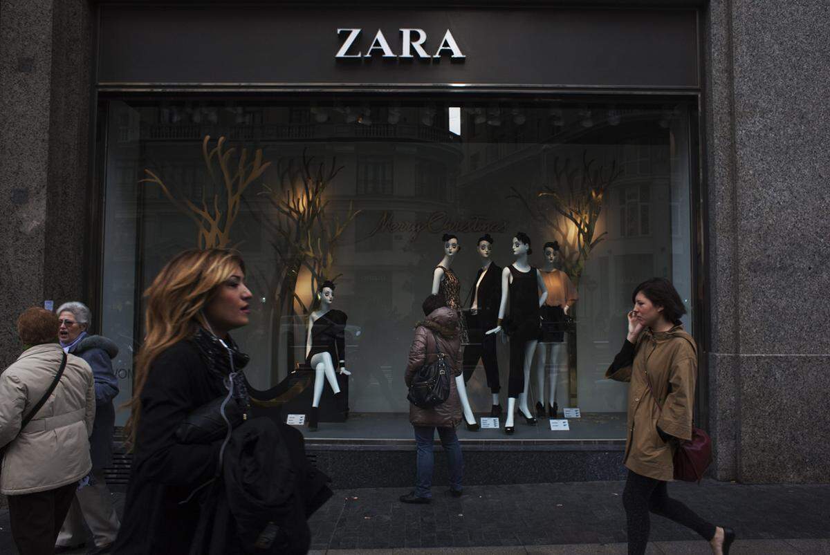 Die Mitgründerin von Inditex (Konzernmutter von Zara) ist mit 4,5 Milliarden Dollar Spaniens reichste Frau.