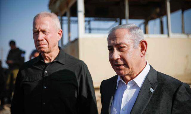 Israels Verteidigungsminister Joav Galant (links) mit Premier Benjamin Netanjahu.