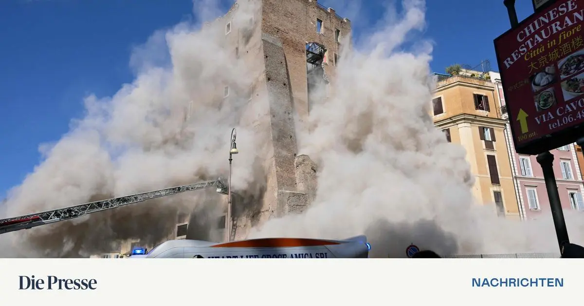 Torre-dei-Conti-Historischer-Turm-st-rzt-auf-Kaiserliche-Foren-in-Rom