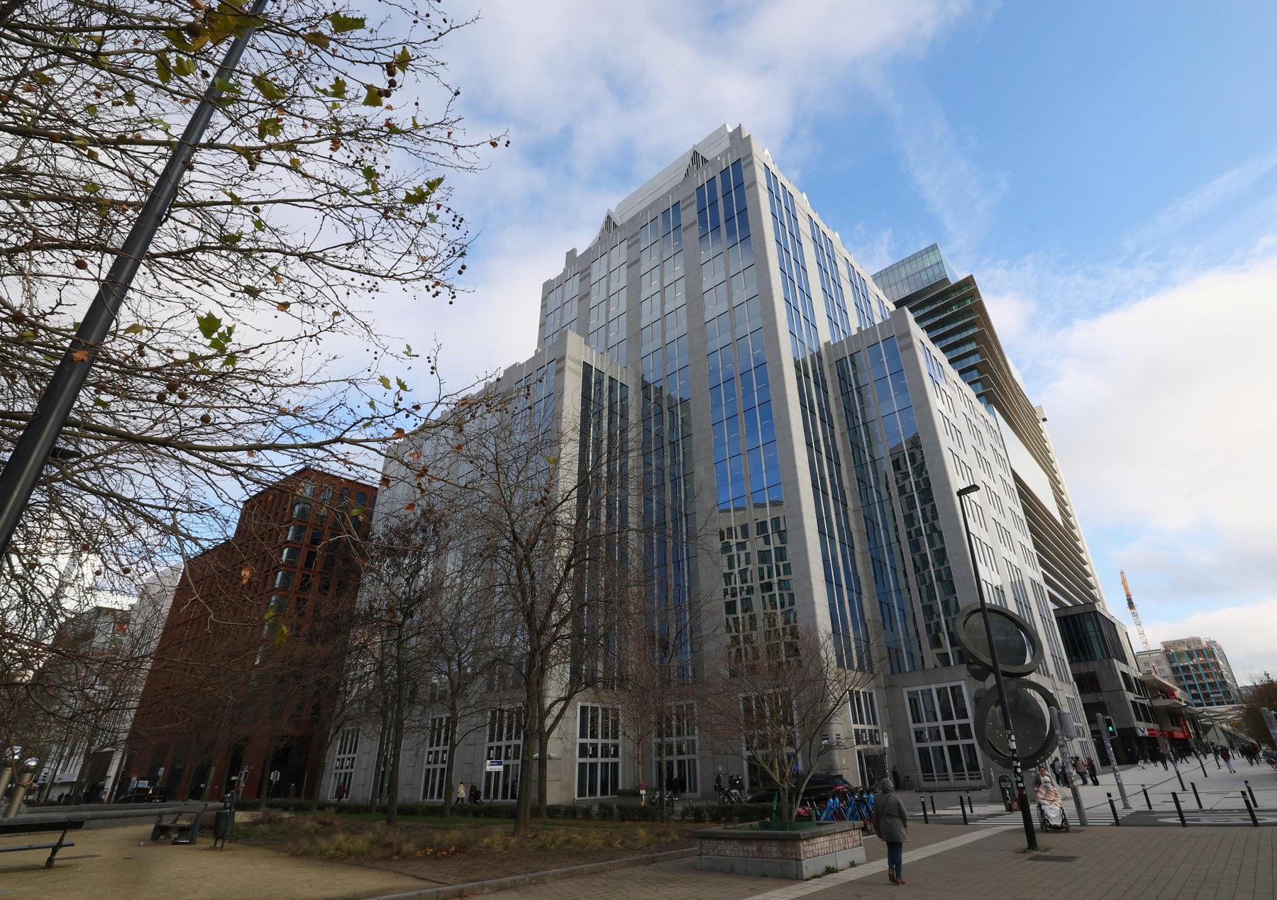 Vermögen eingefroren: Russische Zentralbank verklagt Euroclear