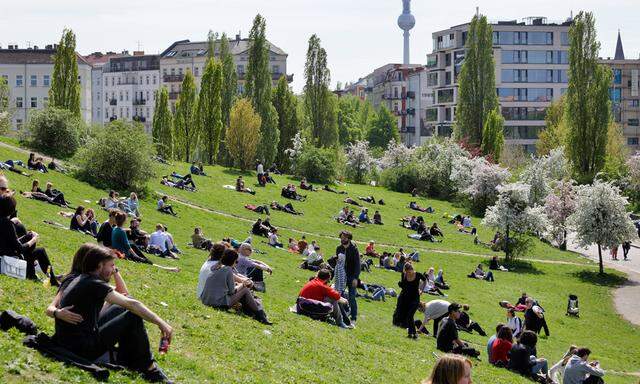 Berlin, Deutschland, Besucher im Mauerparks in Berlin-Prenzlauer Berg