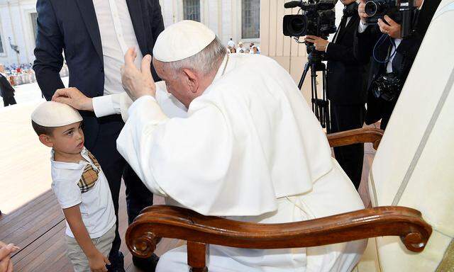 Papst Franziskus bei seiner wöchentlichen Generalaudienz im Vatikan am 15. Juni.